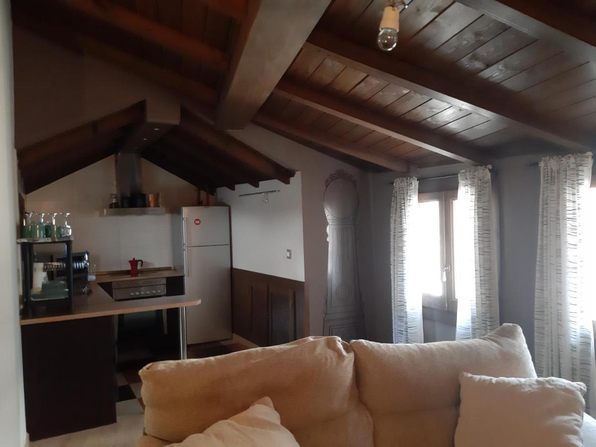 Rent Toletum *